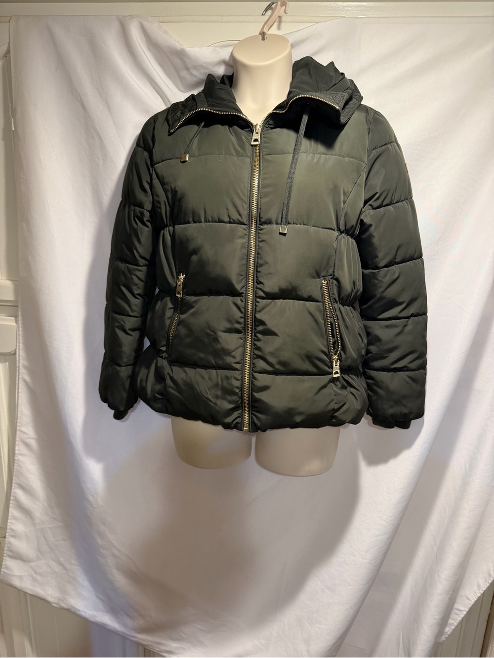 Guess Olive Hooded Quilted Puffer Jacket with Gold Zippers